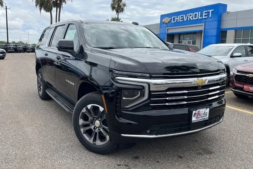 2025 Chevrolet Suburban LT photo 1