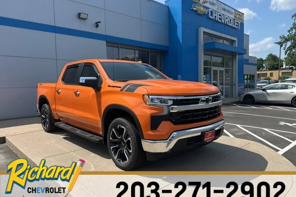 2025 Chevrolet Silverado 1500 LT photo 1
