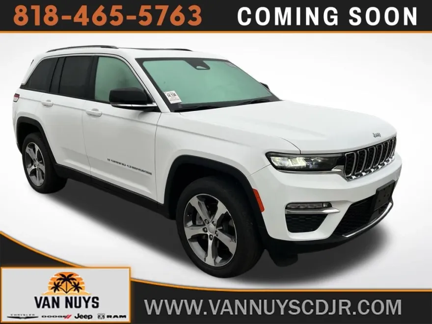 2023 Jeep Cherokee Base photo 1