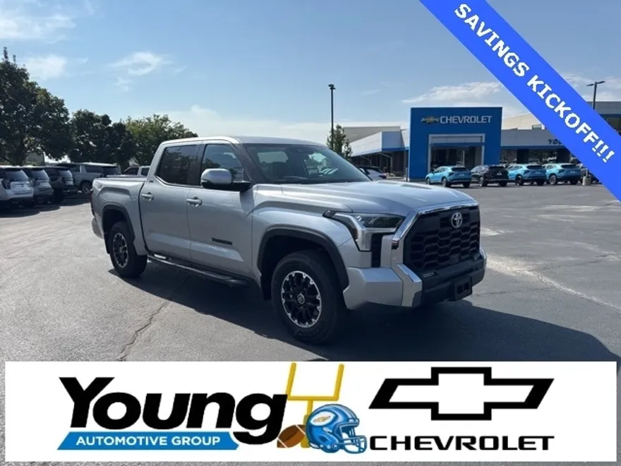 2022 Toyota Tundra SR5 CrewMax photo 1