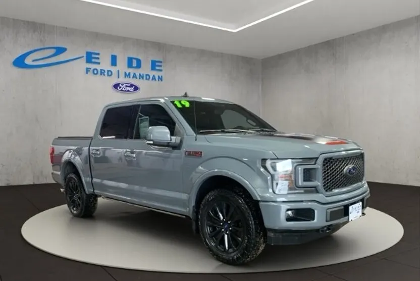 2019 Ford F-150 Lariat photo 1