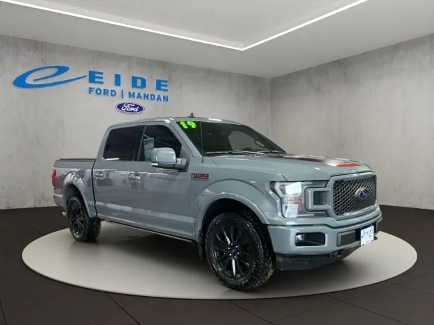 2019 Ford F-150 Lariat photo 1