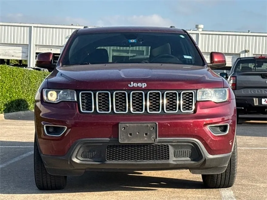 2018 Jeep Grand Cherokee Laredo photo 1