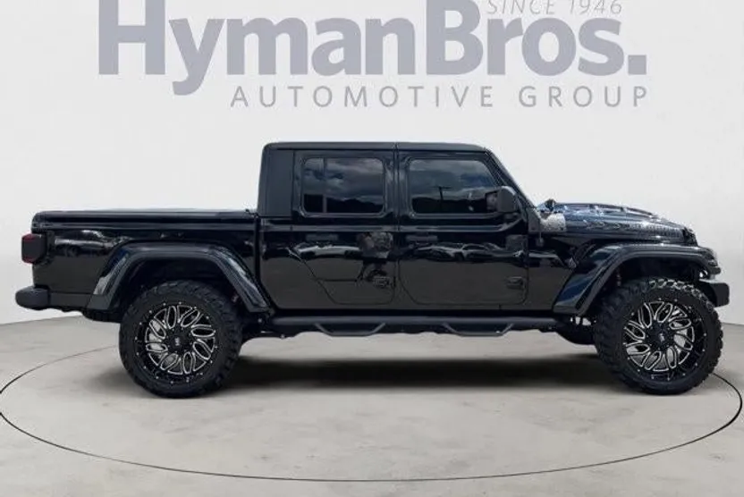2021 Jeep Gladiator Sport photo 1