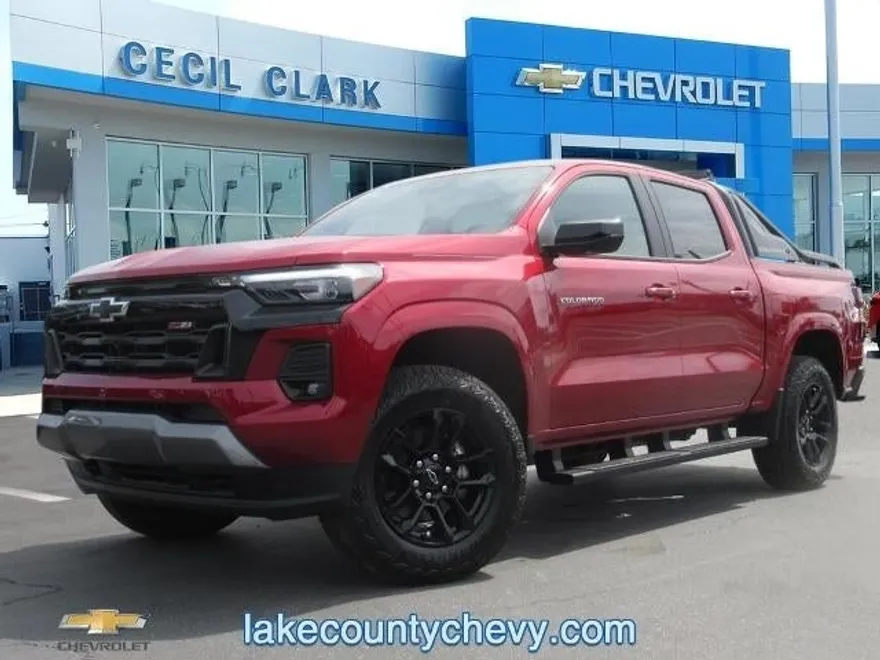2025 Chevrolet Colorado Z71 photo 1