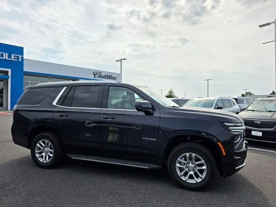 2025 Chevrolet Tahoe LT photo 1