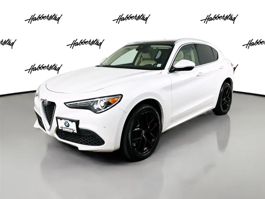 2021 Alfa Romeo Stelvio Ti Sport photo 1