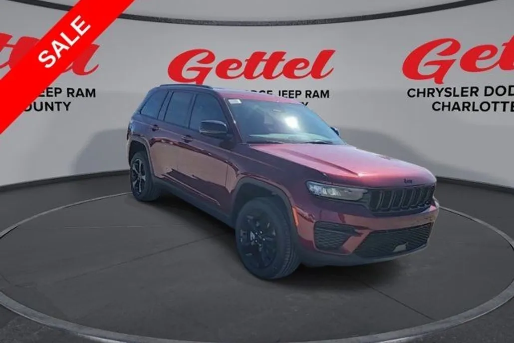 2025 Jeep Grand Cherokee Altitude photo 1