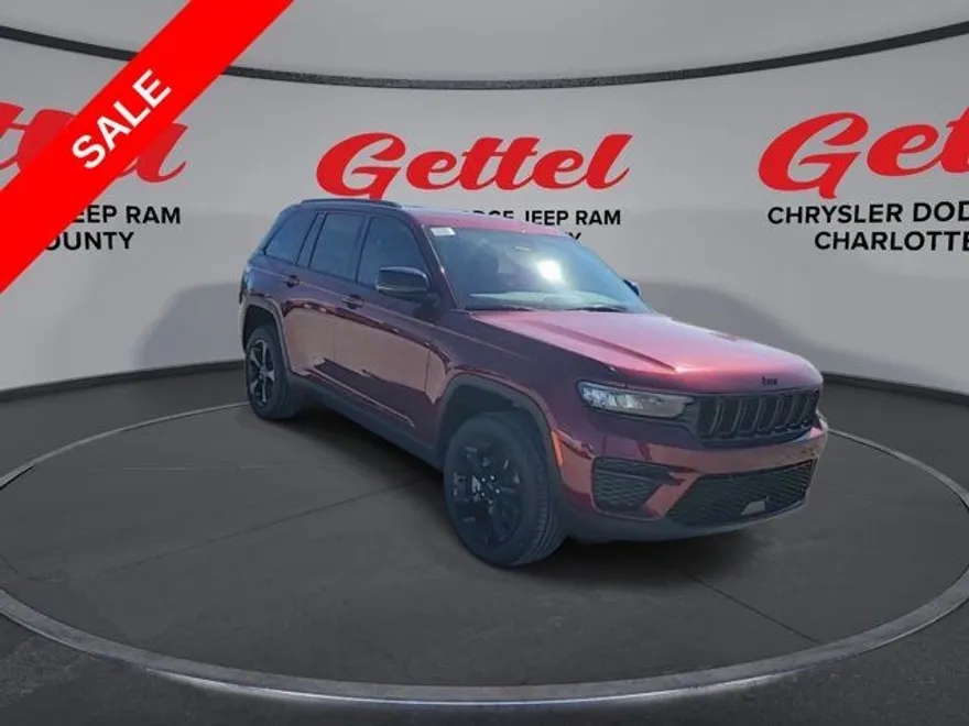 2025 Jeep Grand Cherokee Altitude photo 1