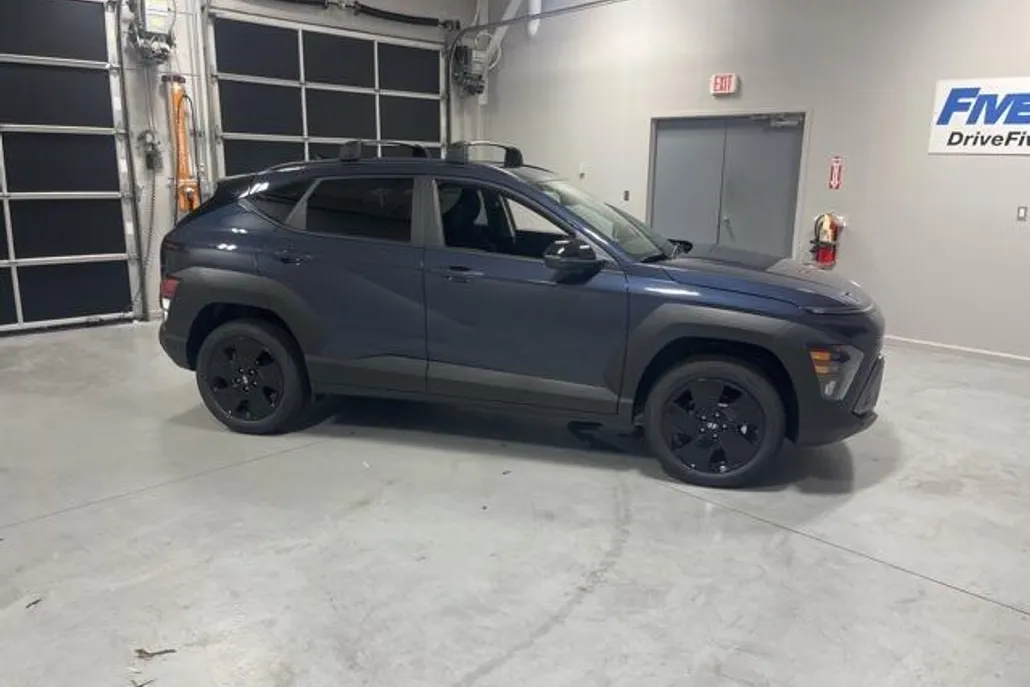 2026 Hyundai Kona SEL photo 1
