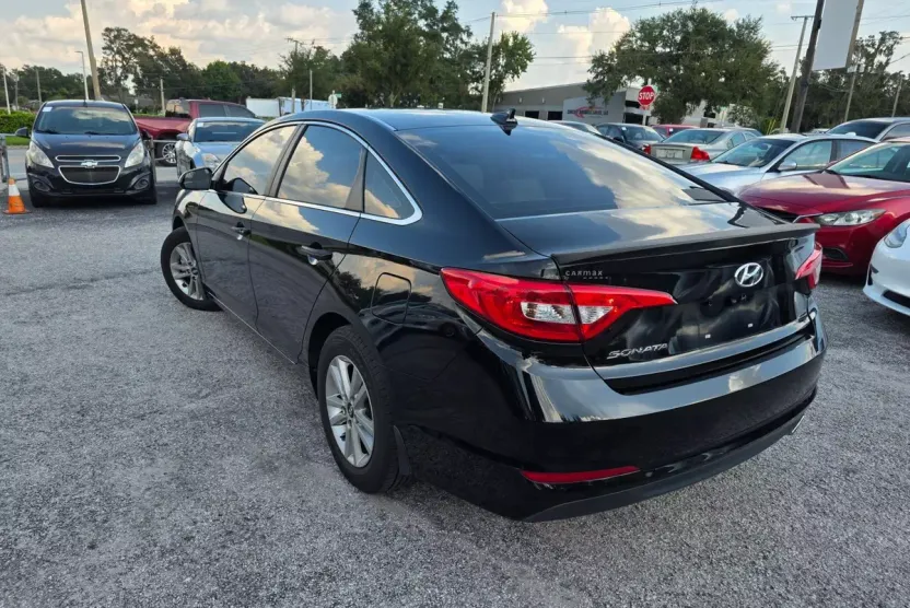 2015 Hyundai Sonata SE Eco photo 1
