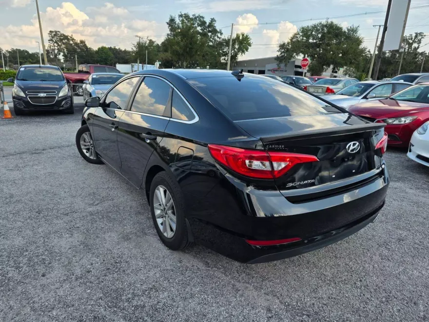 2015 Hyundai Sonata SE Eco photo 1