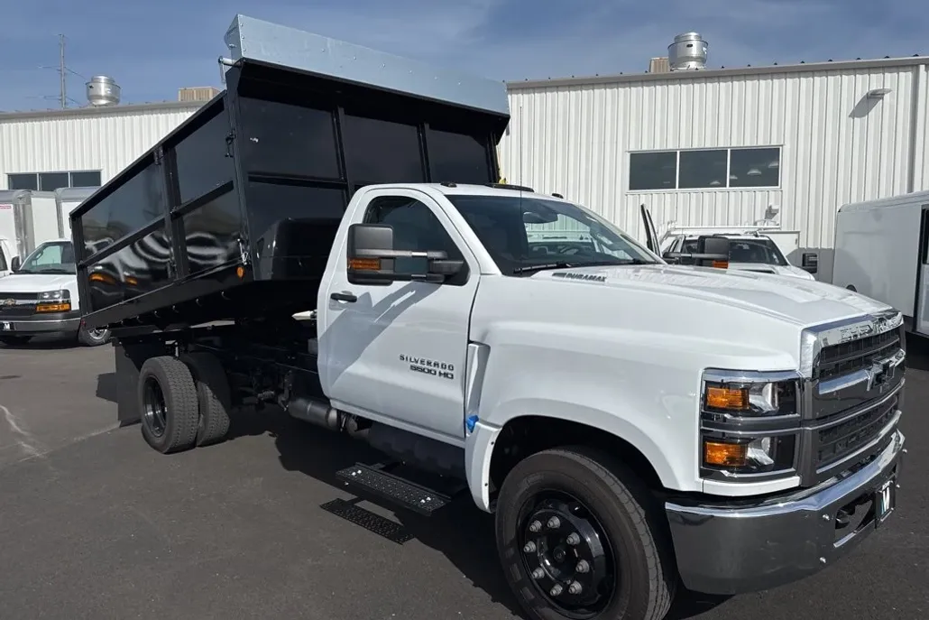 2024 Chevrolet Silverado 5500HD Work Truck photo 1