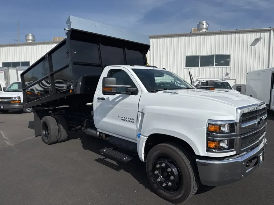 2024 Chevrolet Silverado 5500HD Work Truck photo 1
