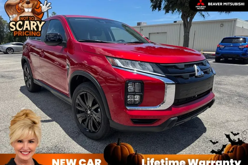 2025 Mitsubishi Outlander Sport LE photo 1