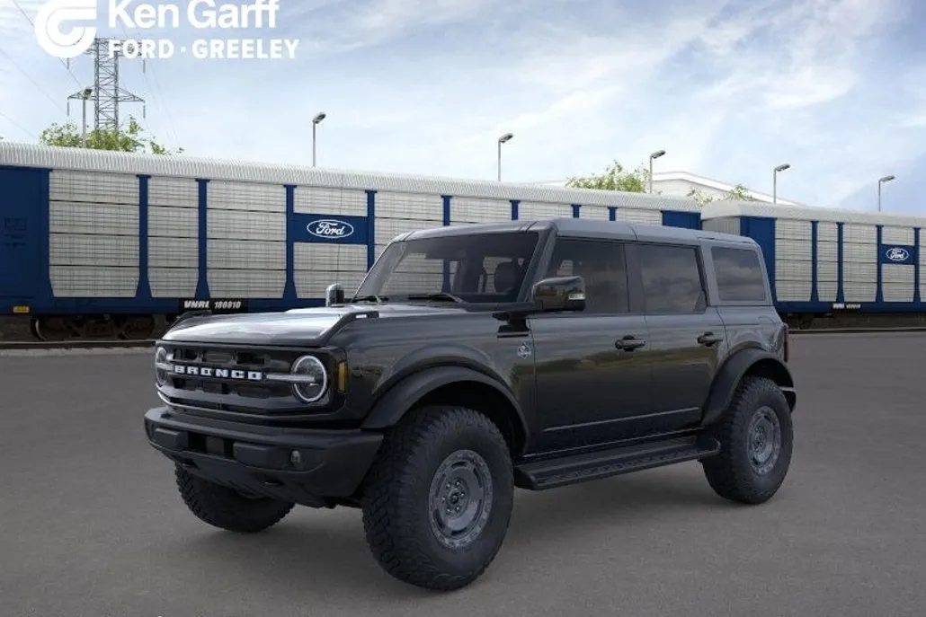 2025 Ford Bronco Outer Banks photo 1