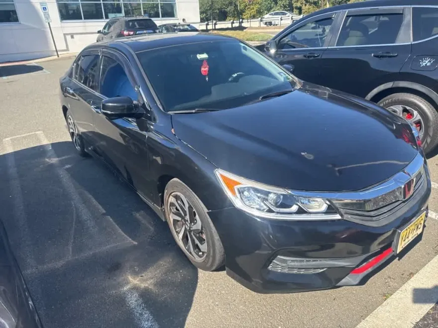 2017 Honda Accord EX-L V6 photo 1