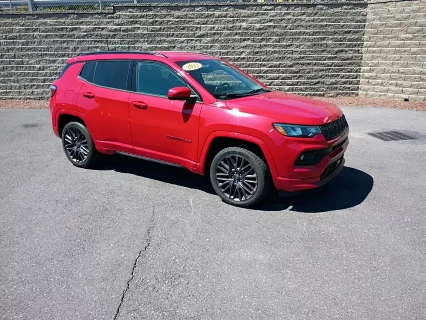 2022 Jeep Compass Limited photo 1
