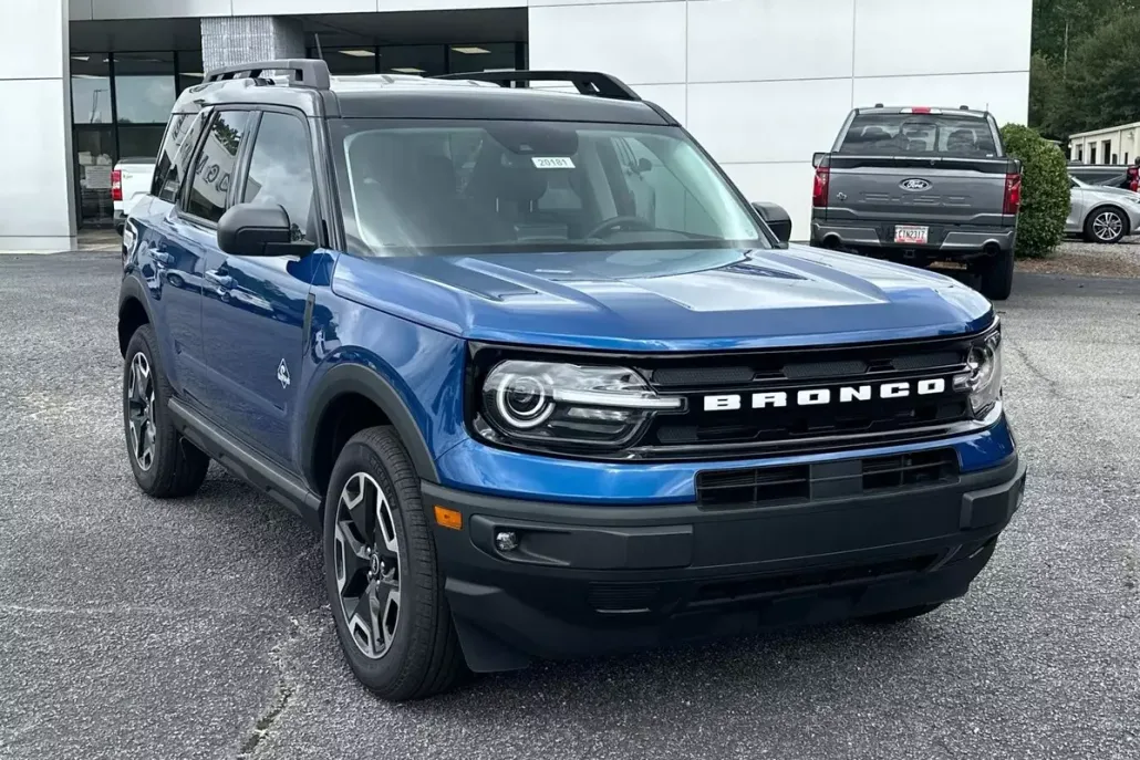 2024 Ford Bronco Sport Outer Banks photo 1