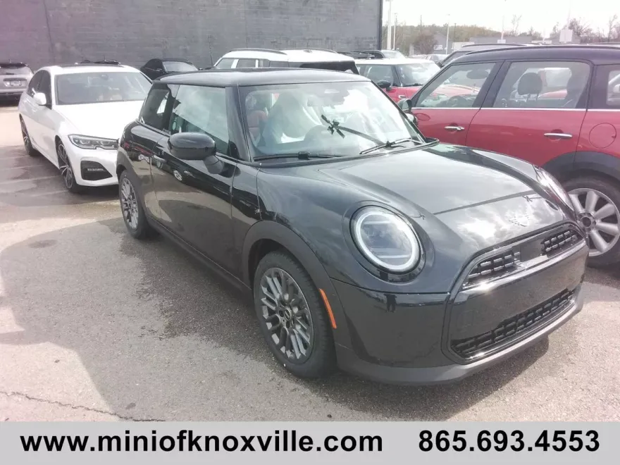 2025 Mini Cooper Hardtop 2 Door Signature photo 1