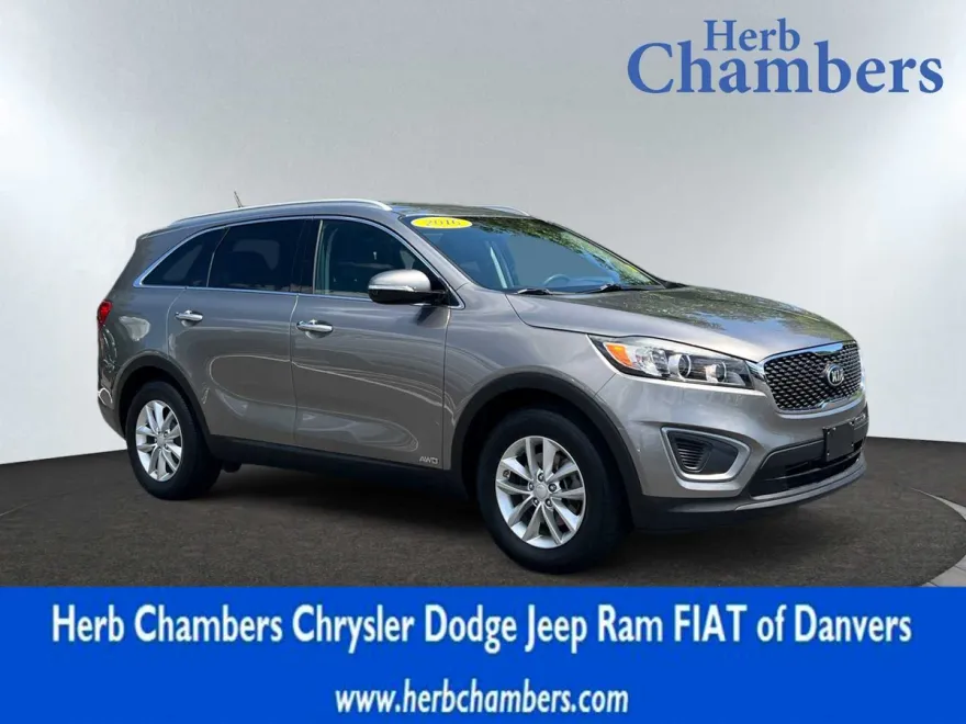 2016 Kia Sorento LX photo 1