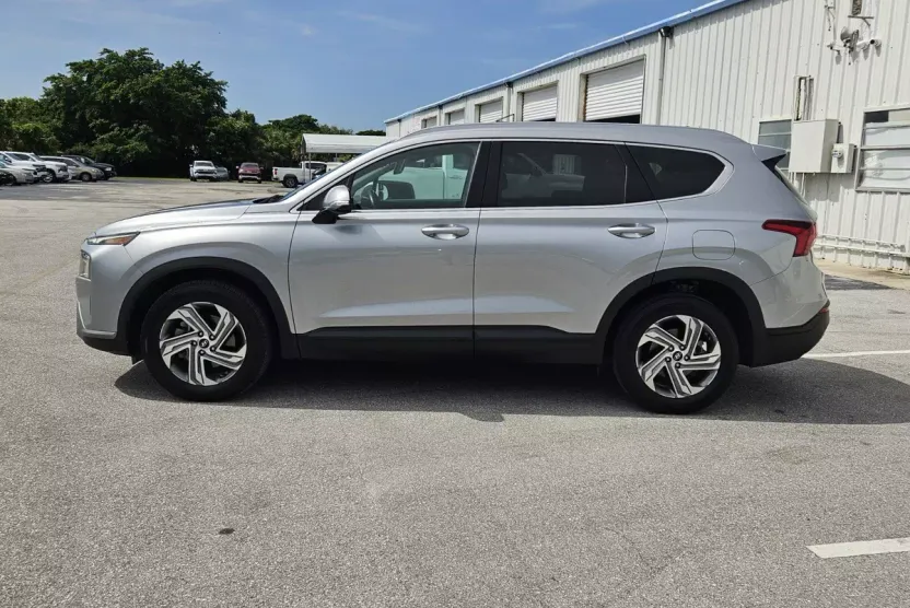 2023 Hyundai Santa Fe SEL photo 1