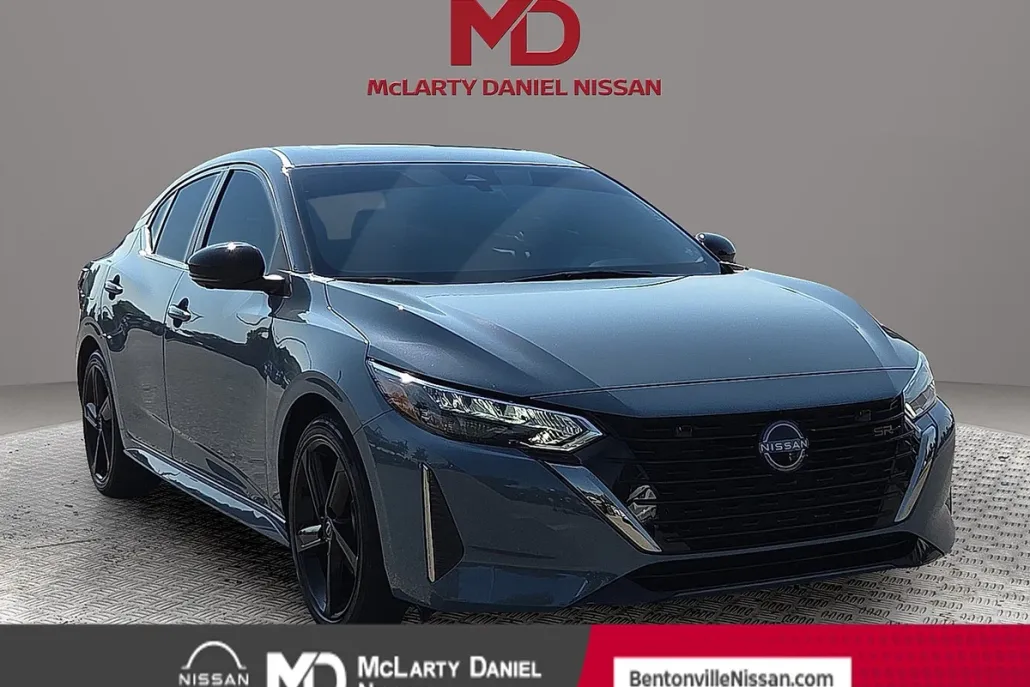 2024 Nissan Sentra SR photo 1
