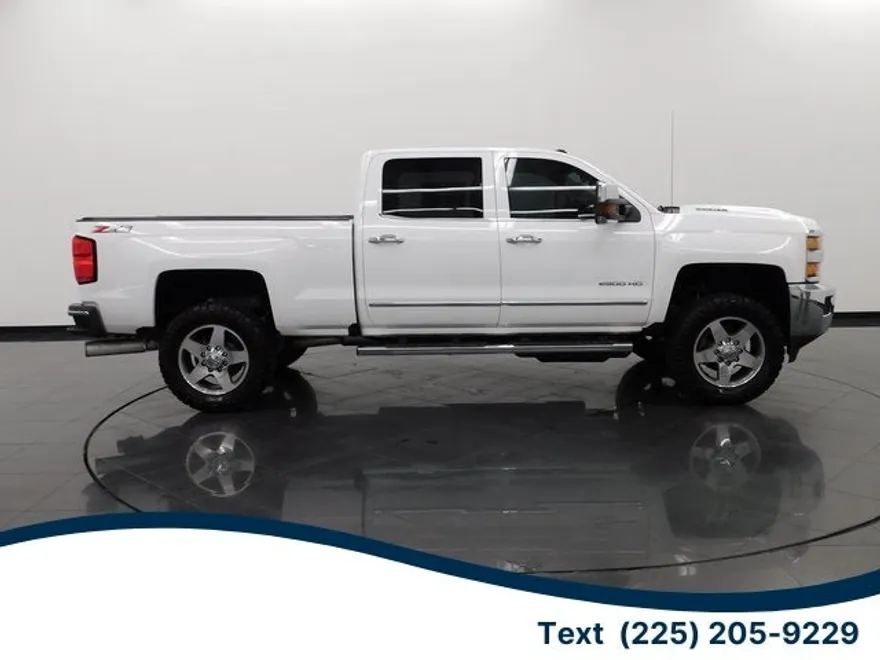 2018 Chevrolet Silverado 2500HD LTZ photo 1