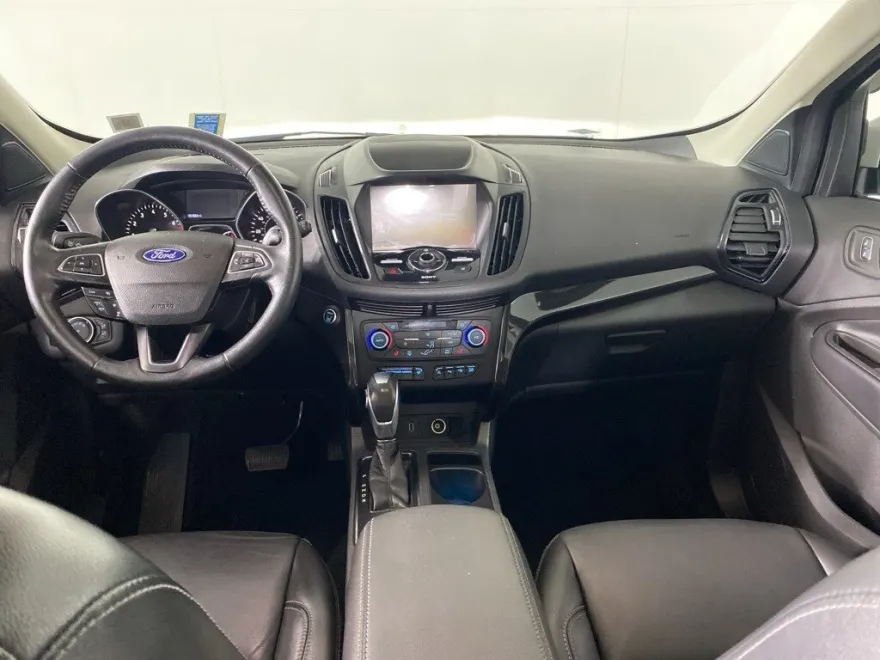 2019 Ford Escape Titanium photo 1