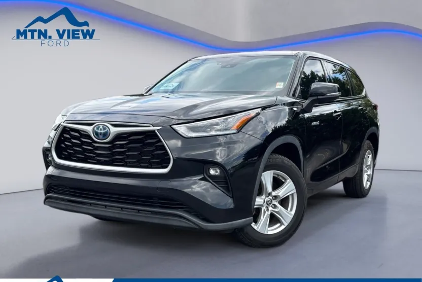 2021 Toyota Highlander Hybrid LE photo 1