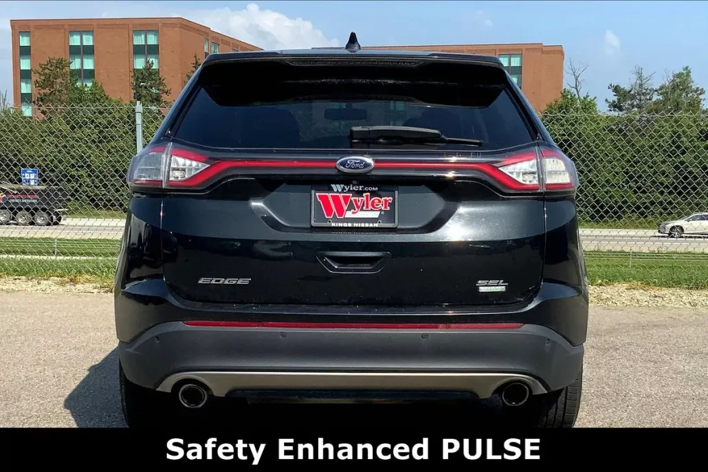 2015 Ford Edge SEL photo 1