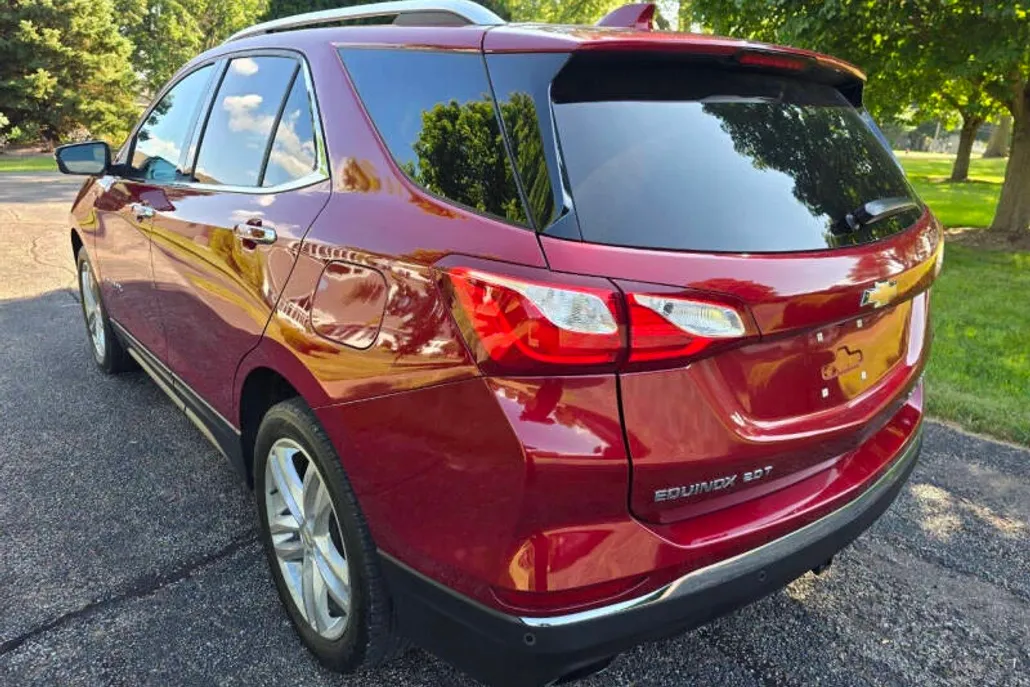 2019 Chevrolet Equinox Premier photo 1