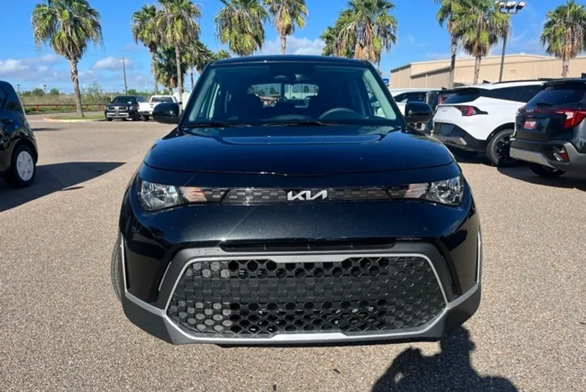 2025 Kia Soul LX S photo 1