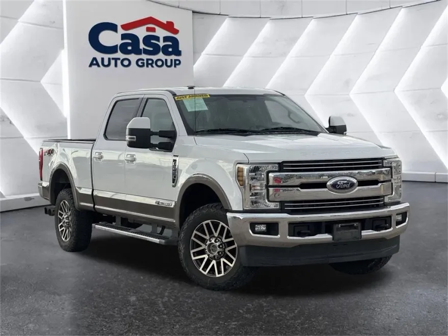 2018 Ford F-250 Lariat photo 1