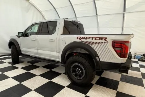 2025 Ford F-150 Raptor photo 2