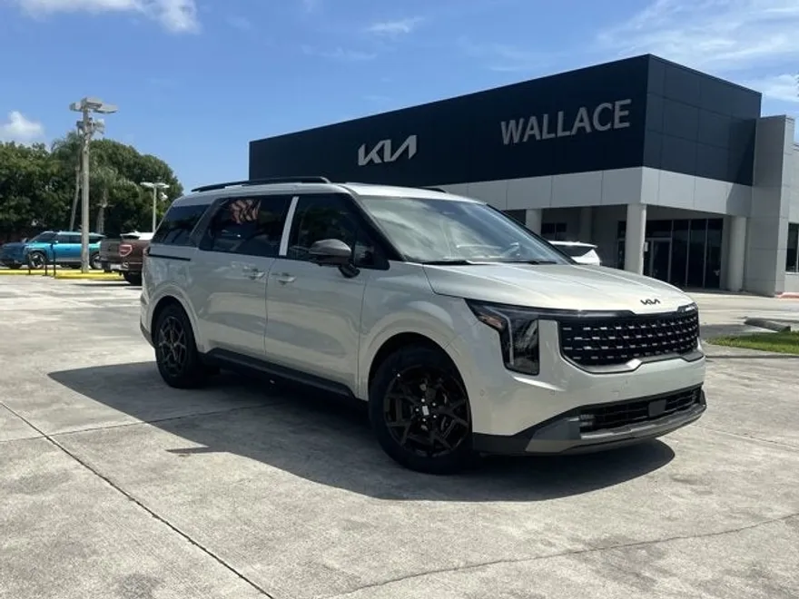 2026 Kia Carnival SX Prestige photo 1