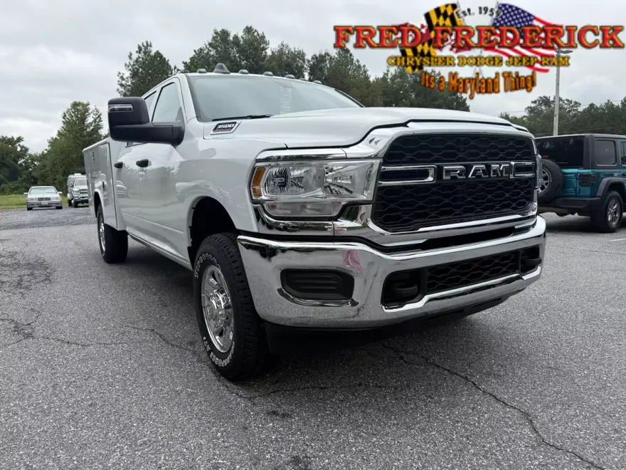 2024 Ram 3500 Tradesman photo 1