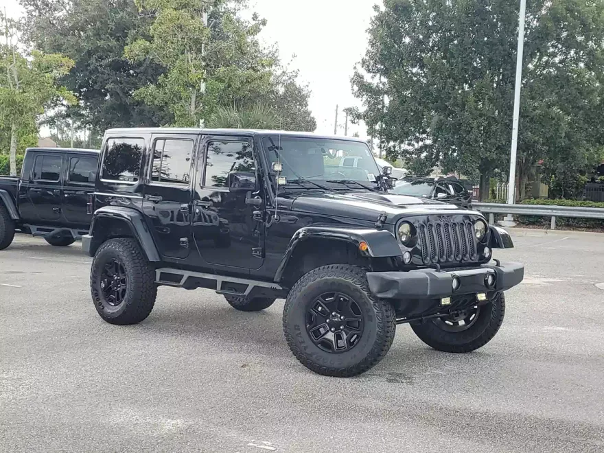 2015 Jeep Wrangler Unlimited Altitude photo 1
