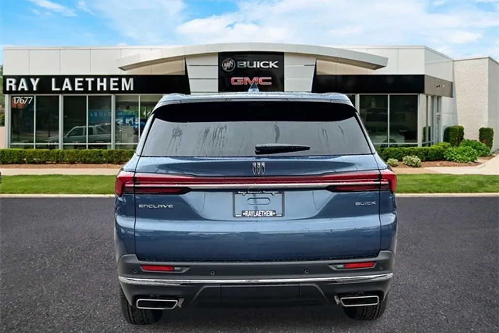 2026 Buick Enclave Preferred photo 1