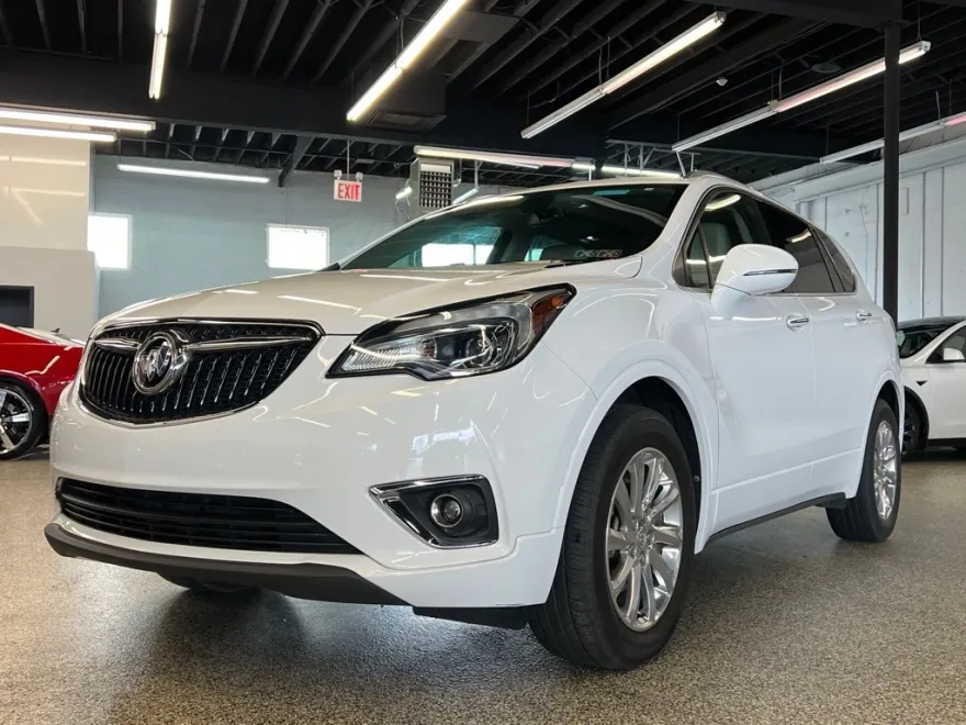2019 Buick Envision Essence photo 1
