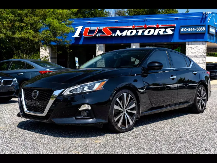 2020 Nissan Altima Platinum photo 1
