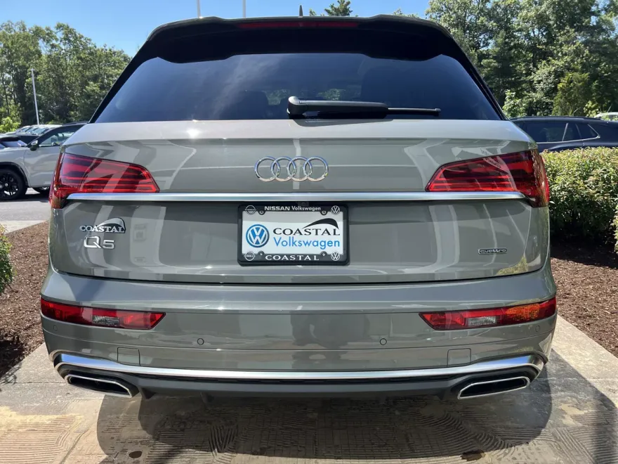 2023 Audi Q5 S line Premium Plus photo 1