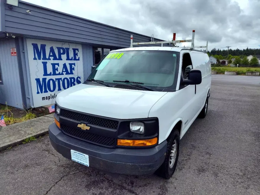 2006 Chevrolet Express Cargo Van 3500 photo 1