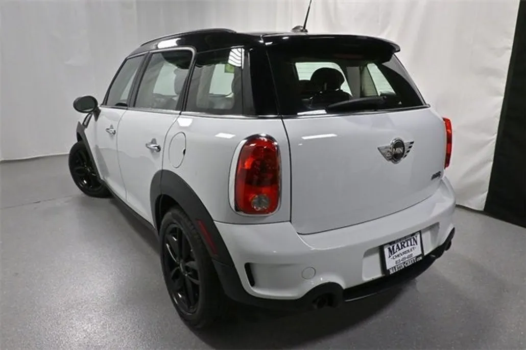 2013 Mini Countryman S photo 1