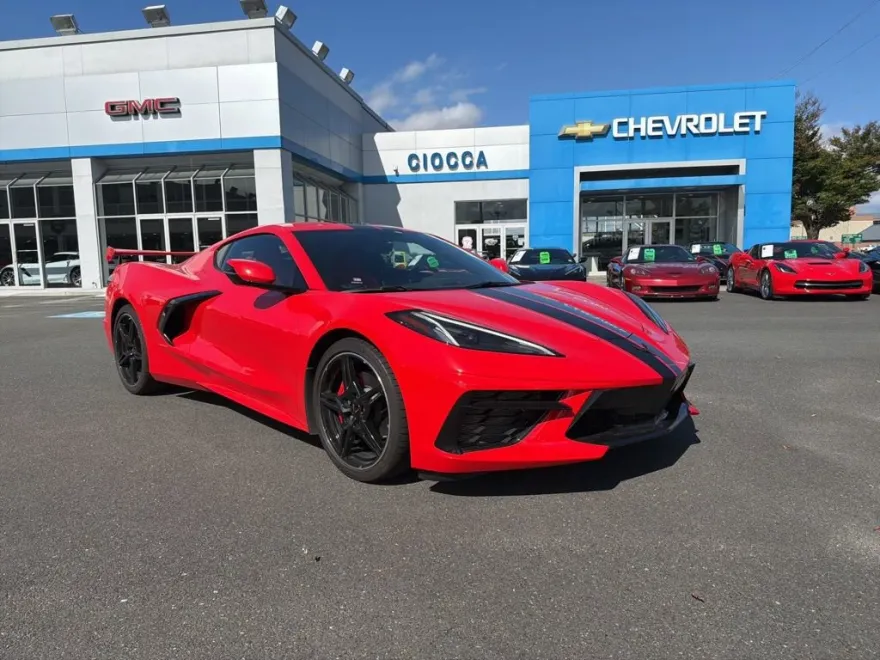 2023 Chevrolet Corvette Stingray 2LT photo 1