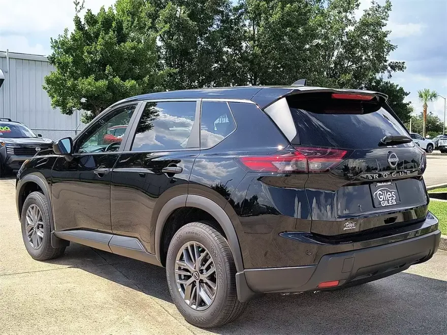 2026 Nissan Rogue S photo 1