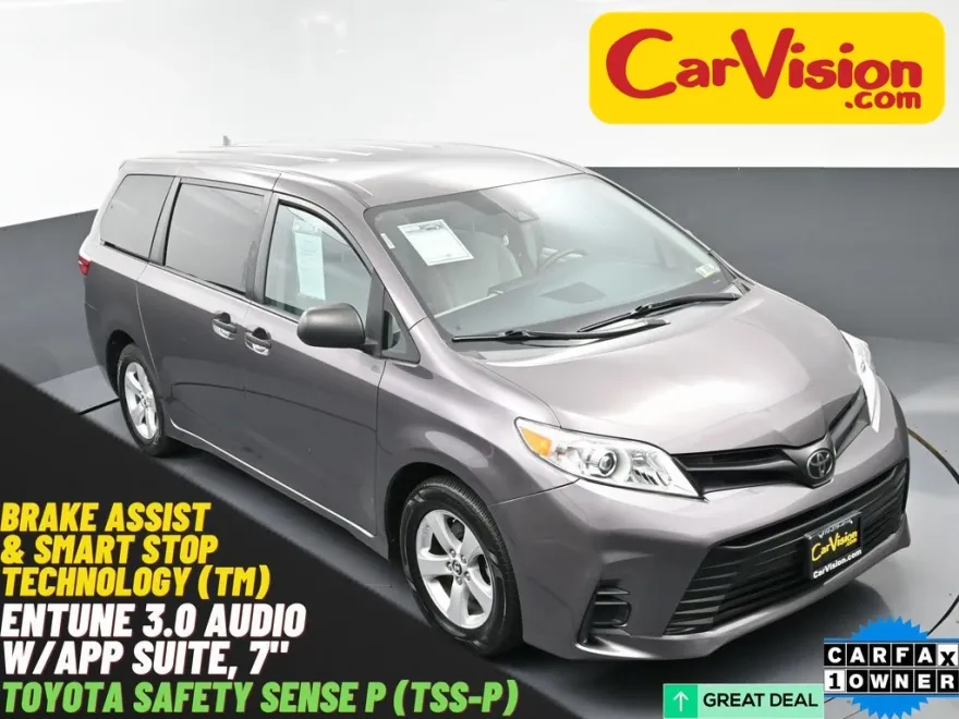 2019 Toyota Sienna L photo 1