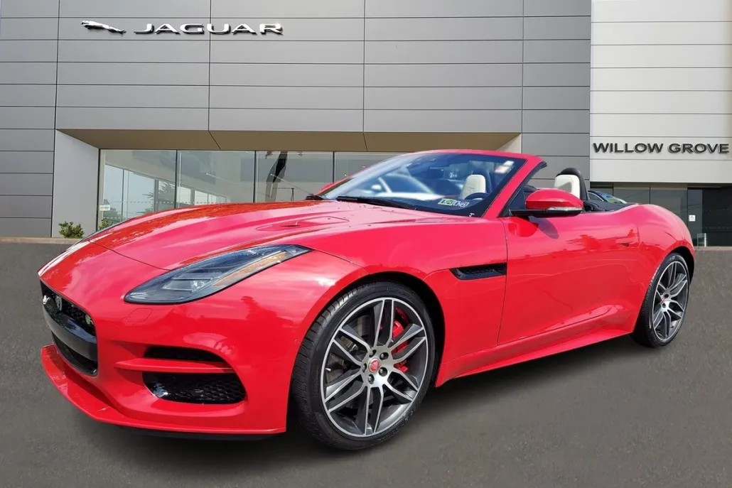2020 Jaguar F-TYPE R photo 1