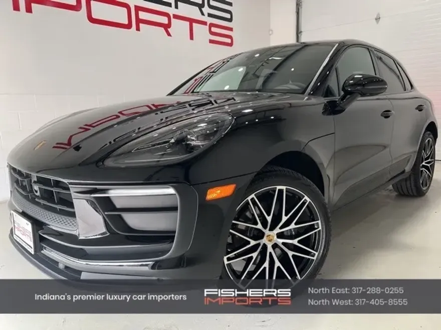 2025 Porsche Macan T photo 1