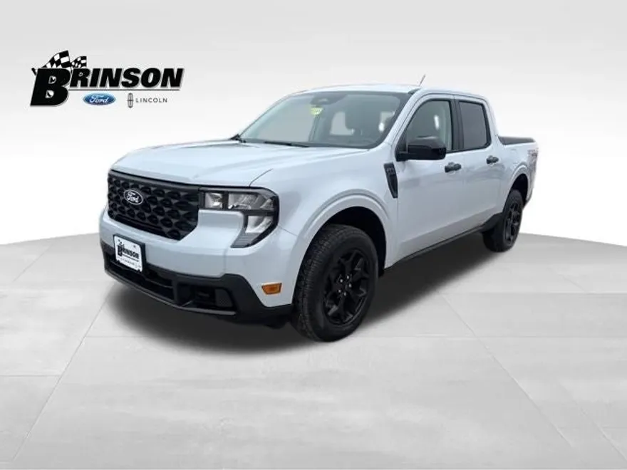 2025 Ford Maverick XLT photo 1